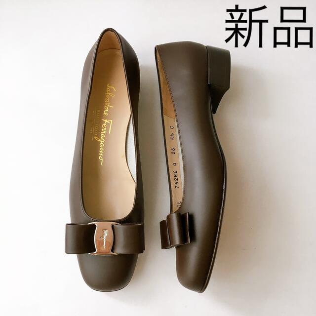 新品未使用◇サルヴァトーレフェラガモ パンプス リボン◇5.5C 23cm