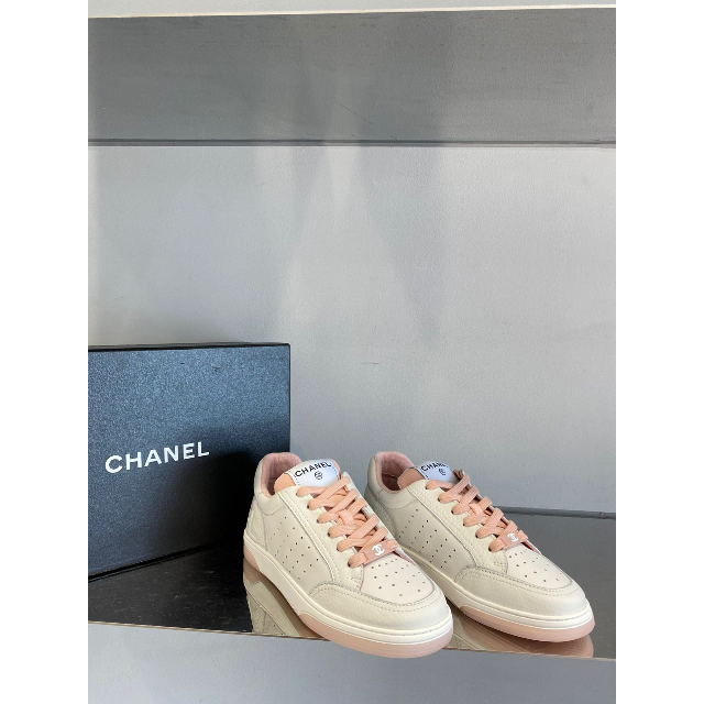 サイズ・・ CHANEL スニーカーの通販 by タウエ 's shop|シャネルなら