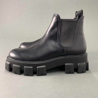 プラダ チェルシーブーツの通販 30点 | PRADAを買うならラクマ