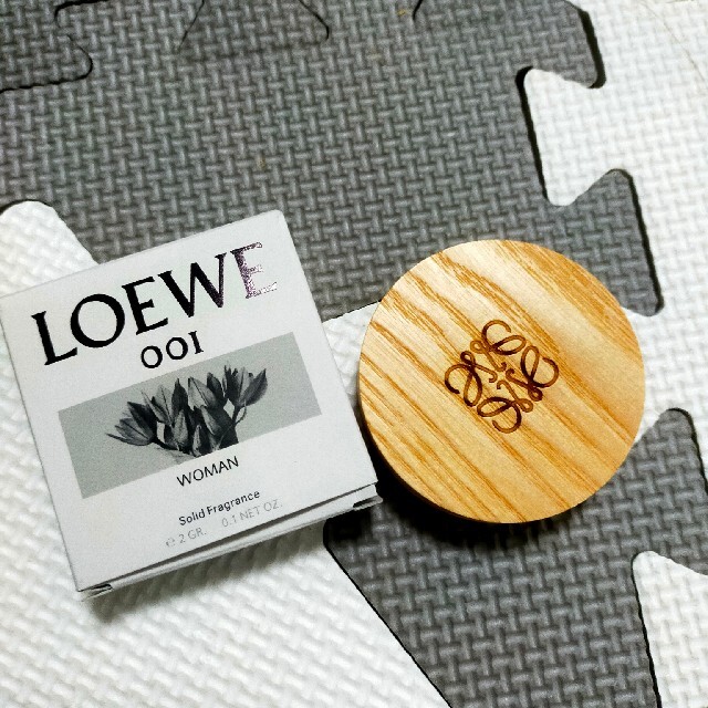 LOEWE(ロエベ)のLOEWE 001 ウーマン コスメ/美容の香水(香水(女性用))の商品写真