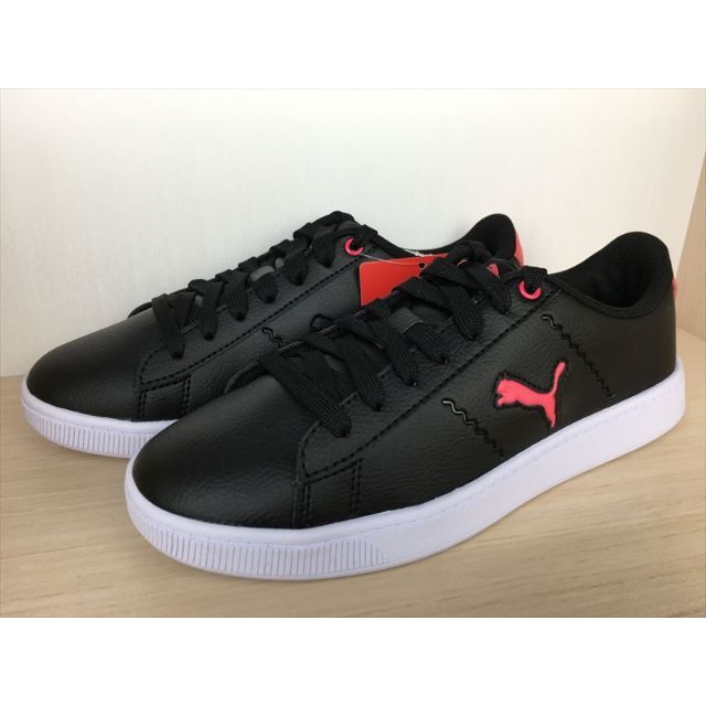 PUMA(プーマ)のプーマ ビッキーV2キャット スニーカー 靴 24,5cm 新品 (1267) レディースの靴/シューズ(スニーカー)の商品写真