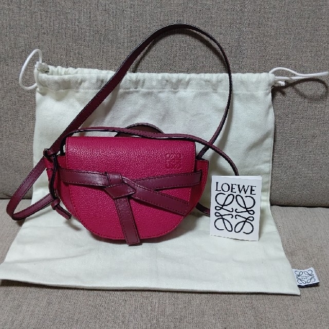 【美品】ロエベ LOEWE ゲートバッグ ミニ ラズベリー重量022kg