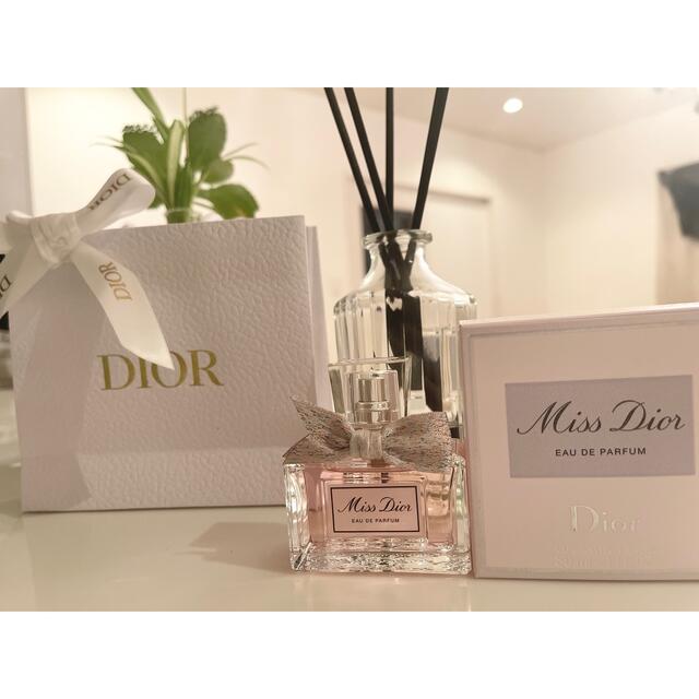 Christian Dior(クリスチャンディオール)のミスディオール　オードゥパルファン　30ml   ショップ袋リボン箱付き   コスメ/美容の香水(香水(女性用))の商品写真