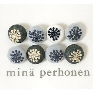 ミナペルホネン(mina perhonen)のハンドメイド くるみボタン8個セット jelly flower ミナペルホネン(その他)