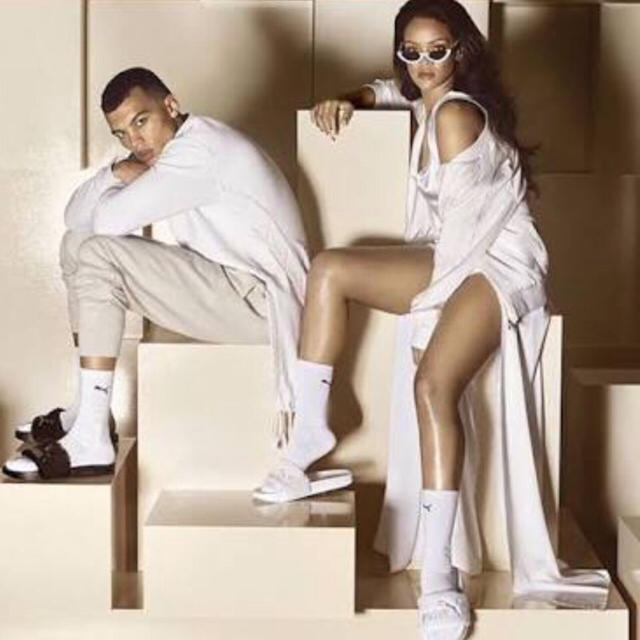 PUMA(プーマ)のPUMA FENTY BY RIHANNA★LEAD CAT レディースの靴/シューズ(サンダル)の商品写真