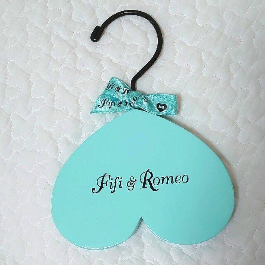 ｆｉｆｉ＆ｒｏｍｅｏ【Ｓ】わんちゃん用ハンガー その他のペット用品(犬)の商品写真