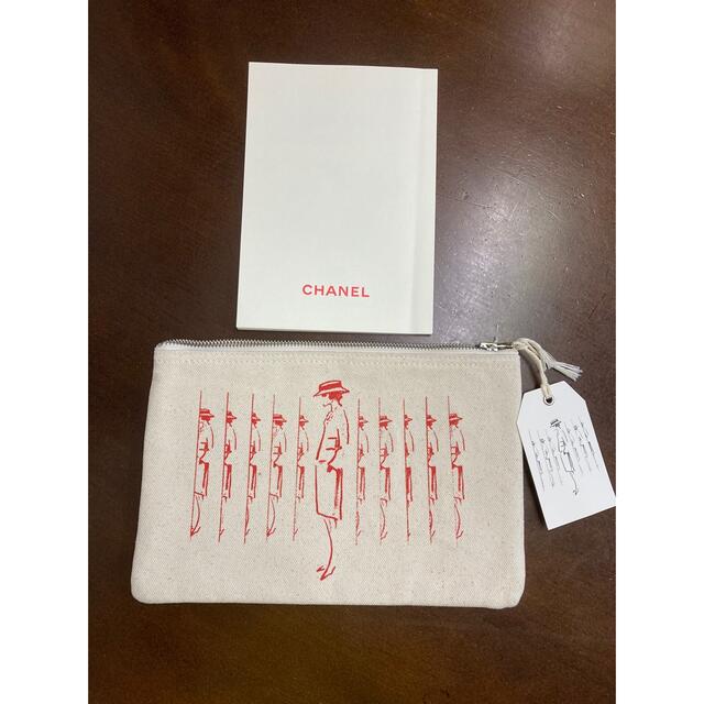 シャネル CHANEL マドモアゼル プリヴェ展 ポーチと冊子のセット シャネル CHANEL マドモアゼル プリヴェ展 ポーチと冊子のセット