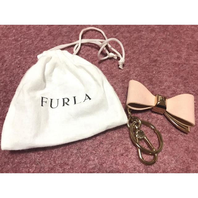 Furla(フルラ)の未使用 フルラ リボン キーリング♡ レディースのファッション小物(キーホルダー)の商品写真