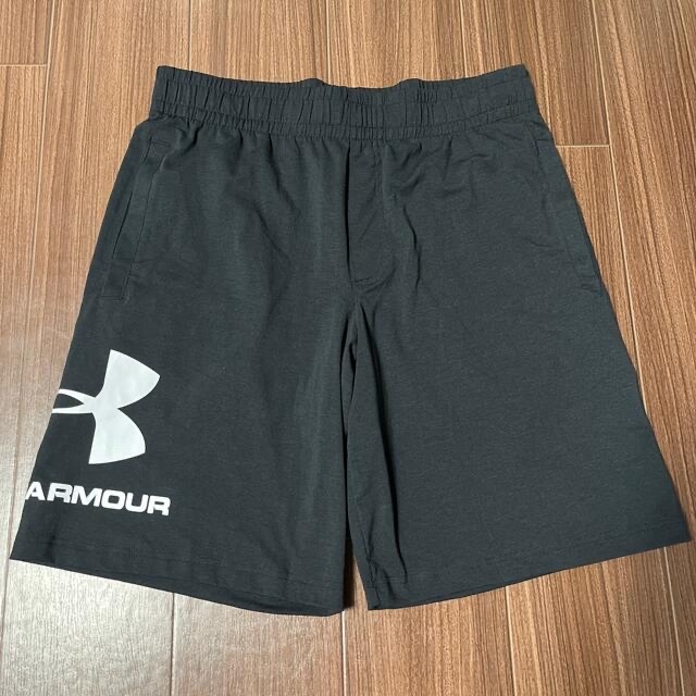 UNDER ARMOUR(アンダーアーマー)のUNDER ARMOR ハーフパンツ XL メンズのパンツ(ショートパンツ)の商品写真