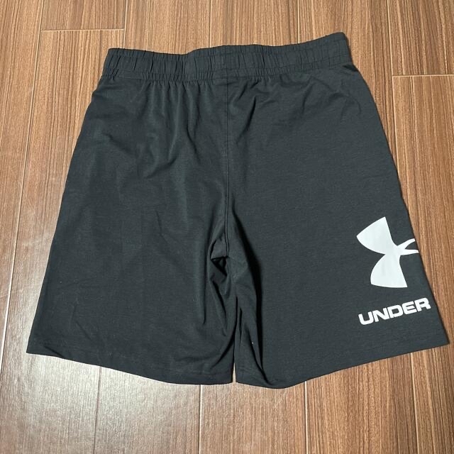 UNDER ARMOUR(アンダーアーマー)のUNDER ARMOR ハーフパンツ XL メンズのパンツ(ショートパンツ)の商品写真