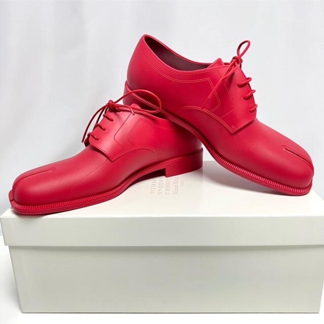 Maison Martin Margiela(マルタンマルジェラ)の42 新品 メゾンマルジェラ タビ ラバー レースアップ シューズ Tabi 赤 メンズの靴/シューズ(ドレス/ビジネス)の商品写真