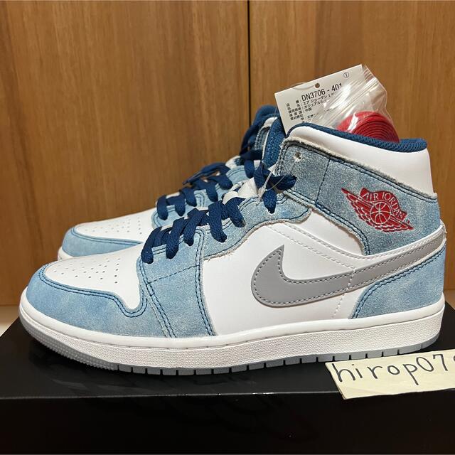 NIKE(ナイキ)のNIKE AIR JORDAN 1 MID SE ハイパーロイヤル 25.5cm メンズの靴/シューズ(スニーカー)の商品写真