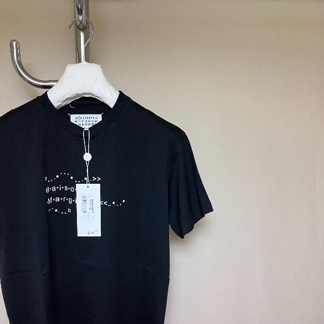 最も優遇の 22ss L 新品 マルジェラ 3449 Tシャツ ブランドロゴ Tシャツ/カットソー(半袖/袖なし) - miniso.ma