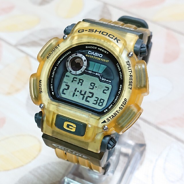 美品【カシオ／G-SHOCK】デジタル メンズ腕時計 DW-9000G-LIDE