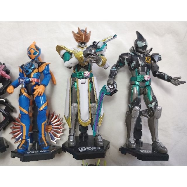 ポスターフレーム 装動 仮面ライダー ゼロワン まとめ売り 40体以上