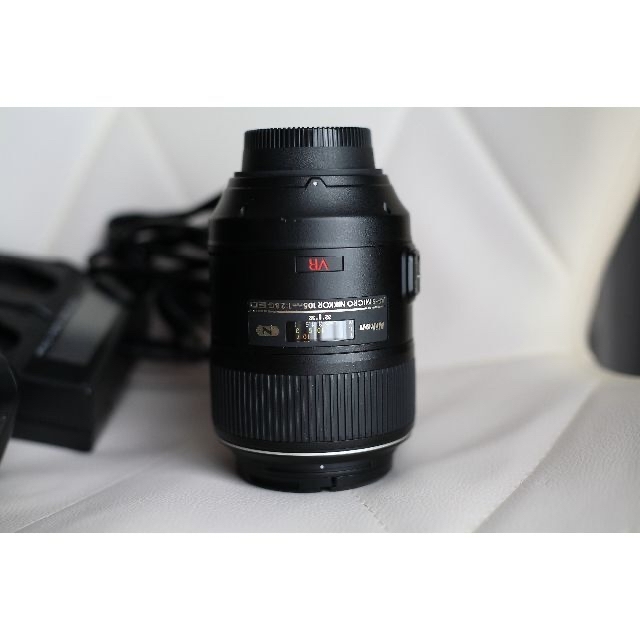 中古・AF-S Micro Nikkor 105mm f2.8G ED スマホ/家電/カメラのカメラ(レンズ(単焦点))の商品写真