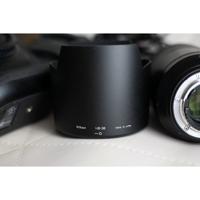 中古・AF-S Micro Nikkor 105mm f2.8G ED スマホ/家電/カメラのカメラ(レンズ(単焦点))の商品写真