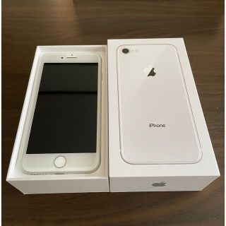 アイフォーン(iPhone)の【美品】iPhone8 Silver 64GB (スマートフォン本体)