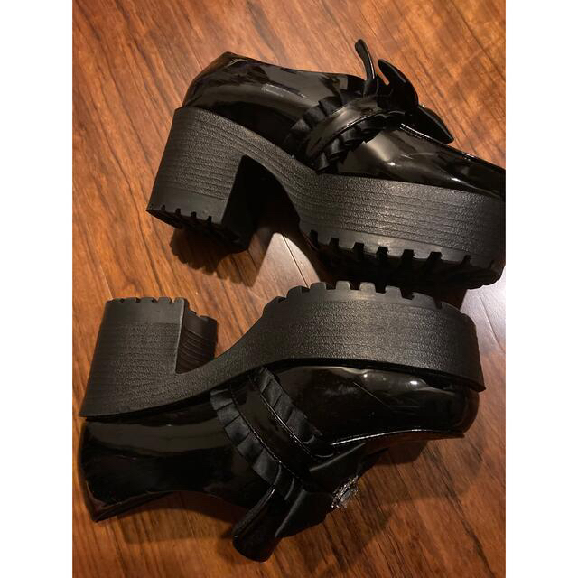 Avail(アベイル)のアベイル✧︎🎀リボンと💕ハートビジューの厚底ローファー LL  24cmくらい レディースの靴/シューズ(ローファー/革靴)の商品写真