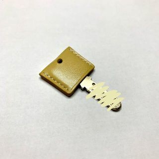 本革　キーカバー　イエロー　レザークラフト　ハンドメイド　ヌメ革(その他)