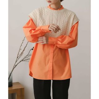 センスオブプレイスバイアーバンリサーチ(SENSE OF PLACE by URBAN RESEARCH)の【ORANGE】ニットベストレイヤードシャツ(シャツ/ブラウス(長袖/七分))