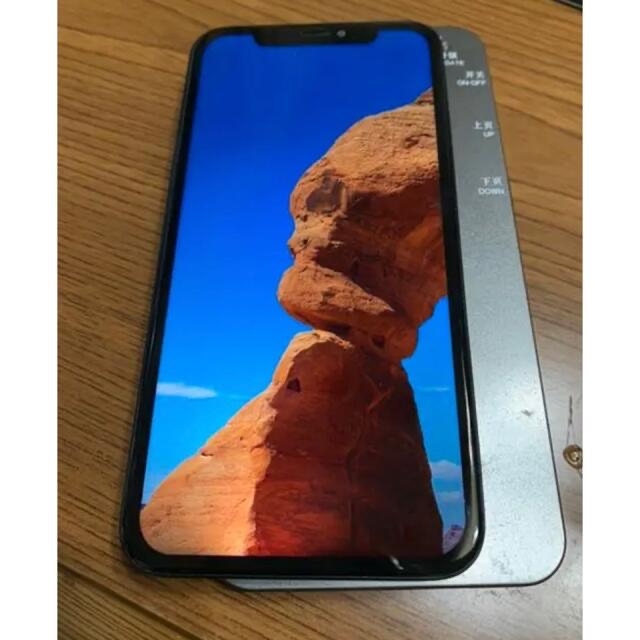 iPhone XR バネル - その他