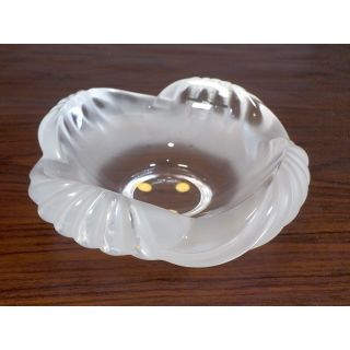 LALIQUE ラリック 小物入れ 灰皿 アクセサリー入れ 置物 オーナメント (置物)