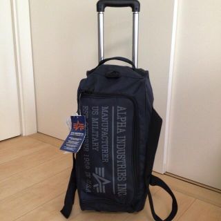 アルファインダストリーズ(ALPHA INDUSTRIES)のアルファインダストリーズ　バック　キャリーバッグ　３０L　タグつき新品未使用(トラベルバッグ/スーツケース)