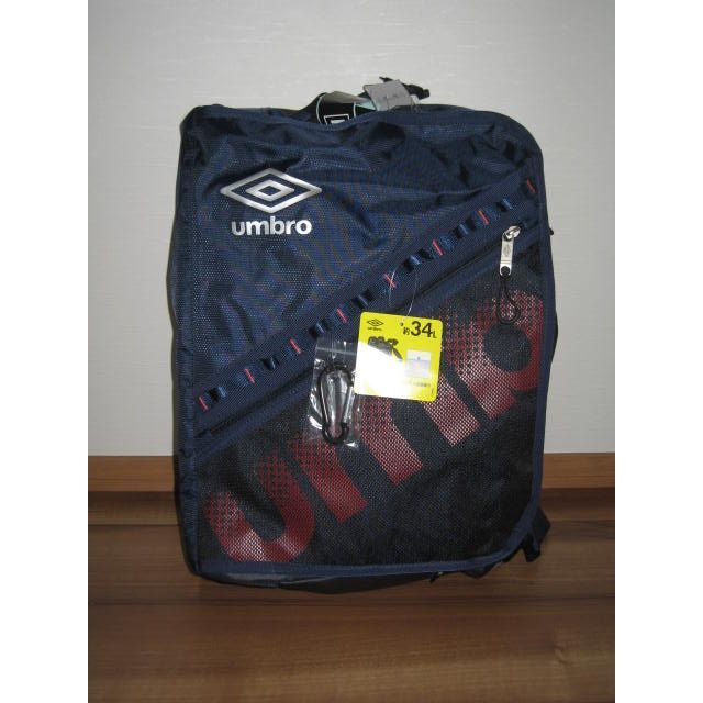 UMBRO(アンブロ)の10230円新品 umbro  3WAY カラビナ付　バックパック　３４L　消臭 メンズのバッグ(バッグパック/リュック)の商品写真