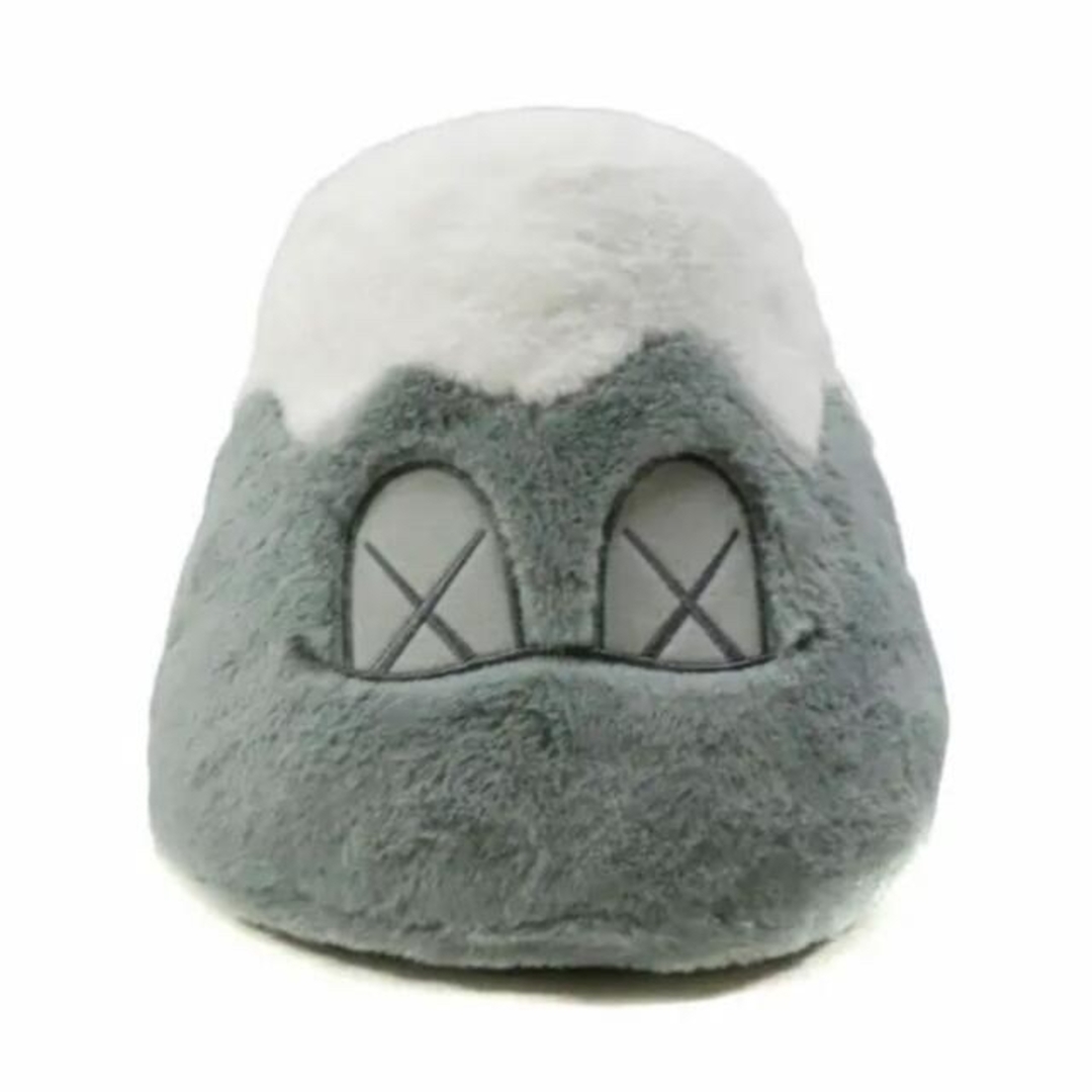 おもちゃ/ぬいぐるみKAWS HOLIDAY富士山ぬいぐるみ Grey シリアルナンバー入り