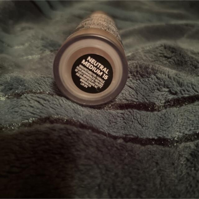 bareMinerals(ベアミネラル)のbare Minerals オリジナルリキッドファンデーション 15 コスメ/美容のベースメイク/化粧品(ファンデーション)の商品写真