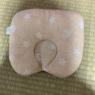 ニシマツヤ(西松屋)の頭の形が良くなる枕(枕)