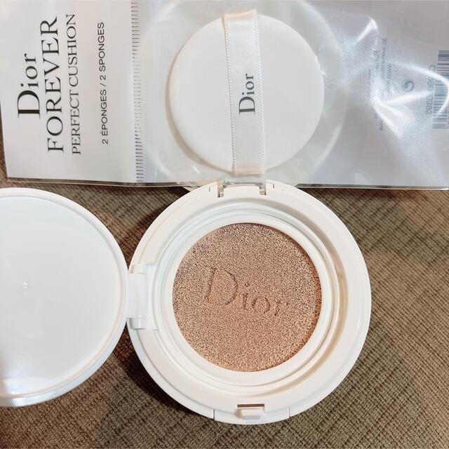 Dior(ディオール)のDIOR SNOW パーフェクトライト　クッションファンデーション C03 コスメ/美容のベースメイク/化粧品(ファンデーション)の商品写真