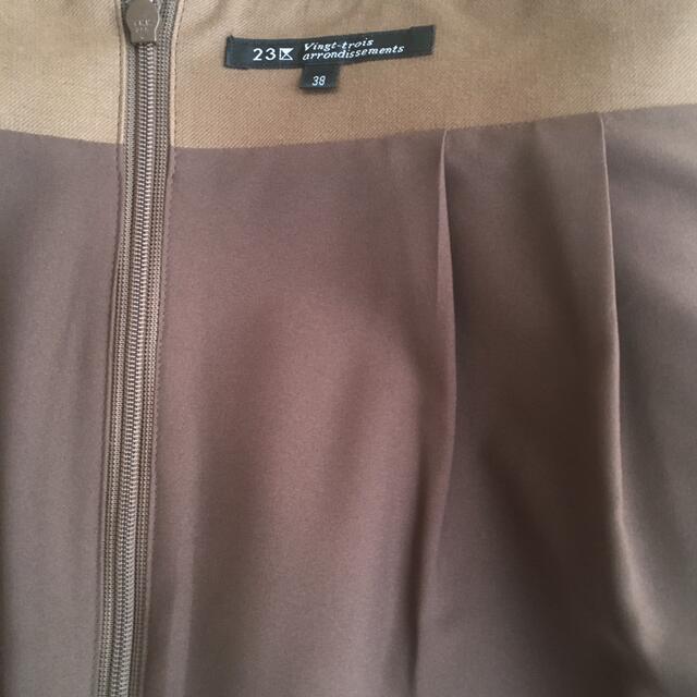 23区(ニジュウサンク)の試着のみ 23区 COMPLESSED SMOOTH タイトスカート2018AW レディースのスカート(ひざ丈スカート)の商品写真