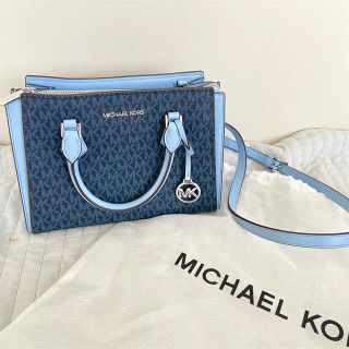 マイケルコース(Michael Kors)の【美品】マイケルコース　バッグ ホープシグネチャー ミディアム メッセンジャー(ショルダーバッグ)