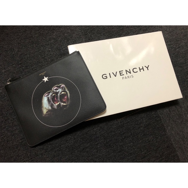 GIVENCHY(ジバンシィ)の【美品】GIVENCHY モンキーブラザーズ グラフィッククラッチバッグ メンズのバッグ(セカンドバッグ/クラッチバッグ)の商品写真