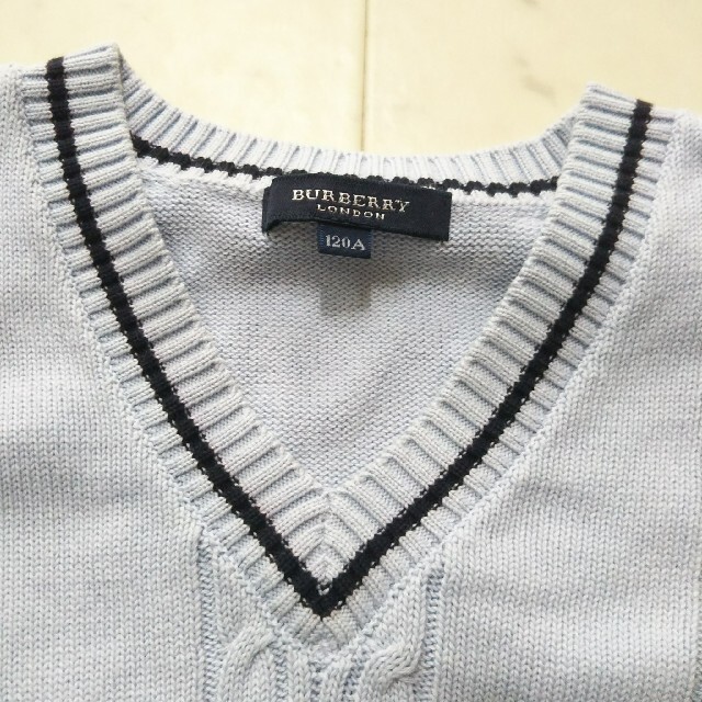 BURBERRY(バーバリー)のバーバリー  ☆   ベスト   120 キッズ/ベビー/マタニティのキッズ服男の子用(90cm~)(ニット)の商品写真