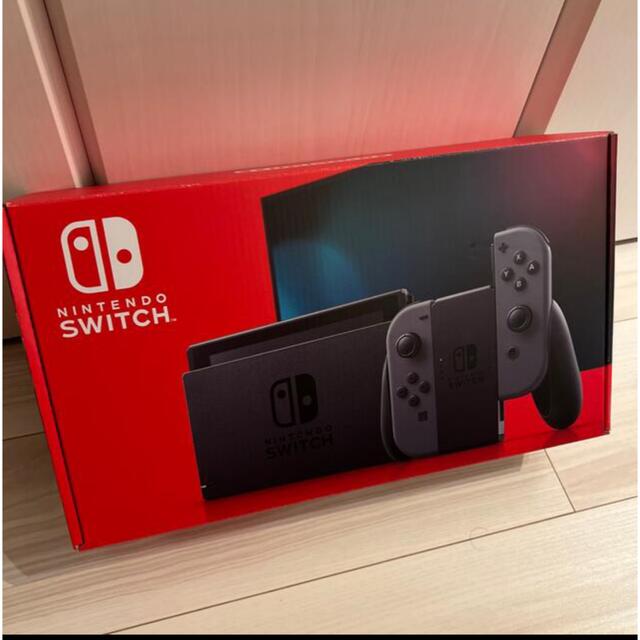 Nintendo Switch(ニンテンドースイッチ)のNintendo Switch Joy-Con(L)/(R)グレー 2019年版 エンタメ/ホビーのゲームソフト/ゲーム機本体(家庭用ゲーム機本体)の商品写真