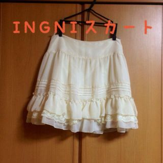 イング(INGNI)のINGNIの裾フリルスカート(ひざ丈スカート)