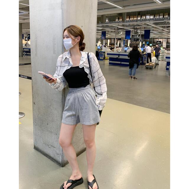 ZARA(ザラ)の【韓国ファッション】❤︎ショート丈　ボレロ　シャツ レディースのトップス(シャツ/ブラウス(長袖/七分))の商品写真