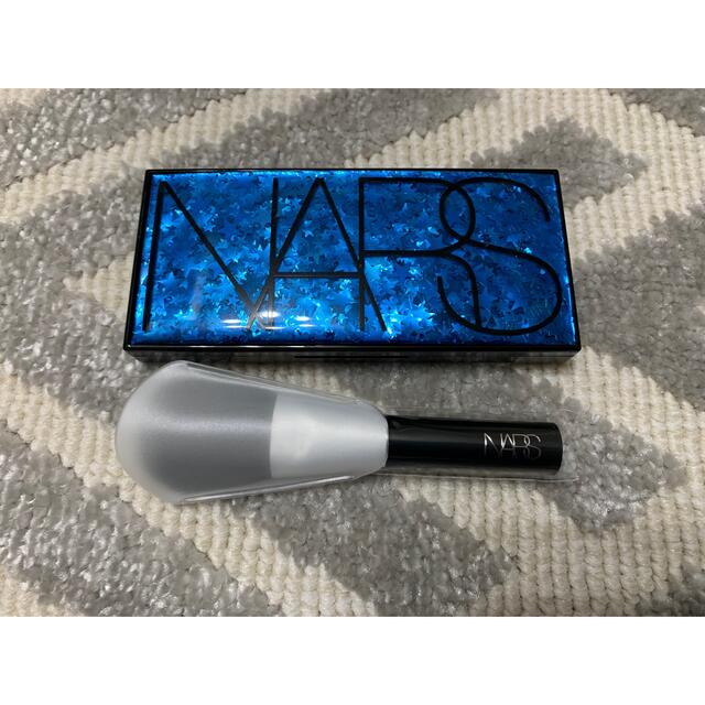 NARS(ナーズ)のNARS HUSTLE チークパレット&チークブラシセット  コスメ/美容のベースメイク/化粧品(チーク)の商品写真