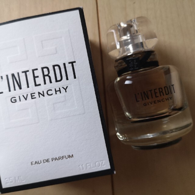 GIVENCHY(ジバンシィ)の香水　ジバンシィ　ランテルディ　オーデパルファム　35ml コスメ/美容の香水(香水(女性用))の商品写真