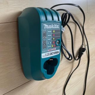 マキタ(Makita)のマキタ　充電器　DC10WA(バッテリー/充電器)