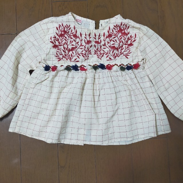 ZARA KIDS(ザラキッズ)のザラベビーガール　トップス キッズ/ベビー/マタニティのキッズ服女の子用(90cm~)(ブラウス)の商品写真