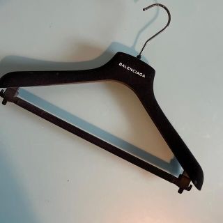 バレンシアガ(Balenciaga)の非売品 バレンシアガ BALENCIAGA ハンガー (押し入れ収納/ハンガー)