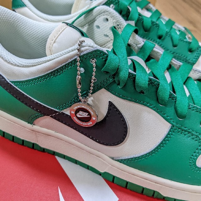 NIKE   DUNK  LOW   RETRO  SE   "Lottery"