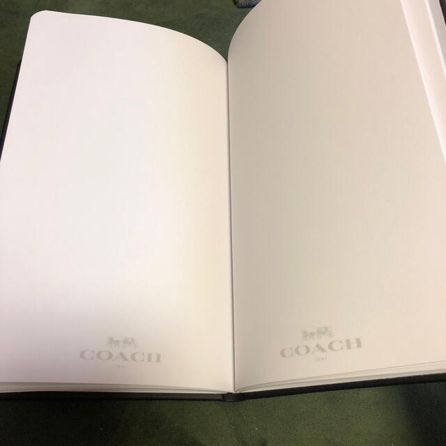 COACH(コーチ)のCOACH 雑誌付録ノート インテリア/住まい/日用品の文房具(ノート/メモ帳/ふせん)の商品写真