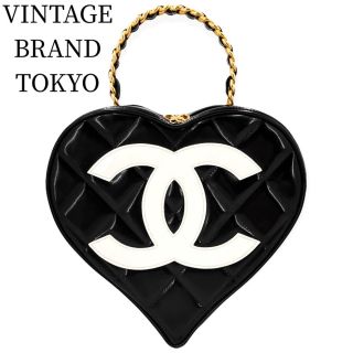 シャネル(CHANEL)の【セール開催中】CHANEL シャネル ハンドバッグ バニティバッグ マトラッセ ココマーク ハート キルティング ヴィンテージ ギャランティカードあり・シールあり パテントレザー    ブラック 黒 ホワイト 白 ゴールド金具 レディース ギフト【中古品】(ハンドバッグ)