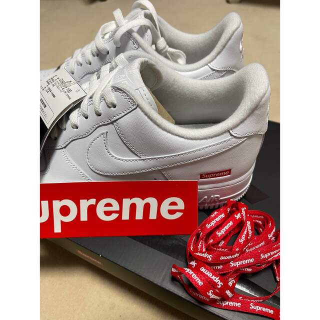 Supreme(シュプリーム)のSupreme NIKE Air Force1 LOW白　27.5 メンズの靴/シューズ(スニーカー)の商品写真