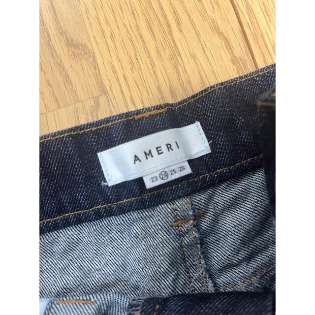 Ameri VINTAGE(アメリヴィンテージ)のAMERI  CENTER PRESS STRAIGHT DENIM レディースのパンツ(デニム/ジーンズ)の商品写真